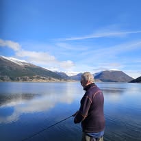 Kan vere eit bilete av fishing, fishing rod og lake